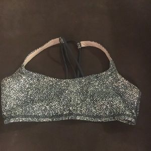 lululemon Alberta lake free to be bra